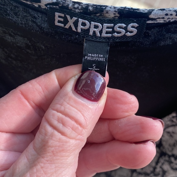 Express Short romper - Picture 2 of 5